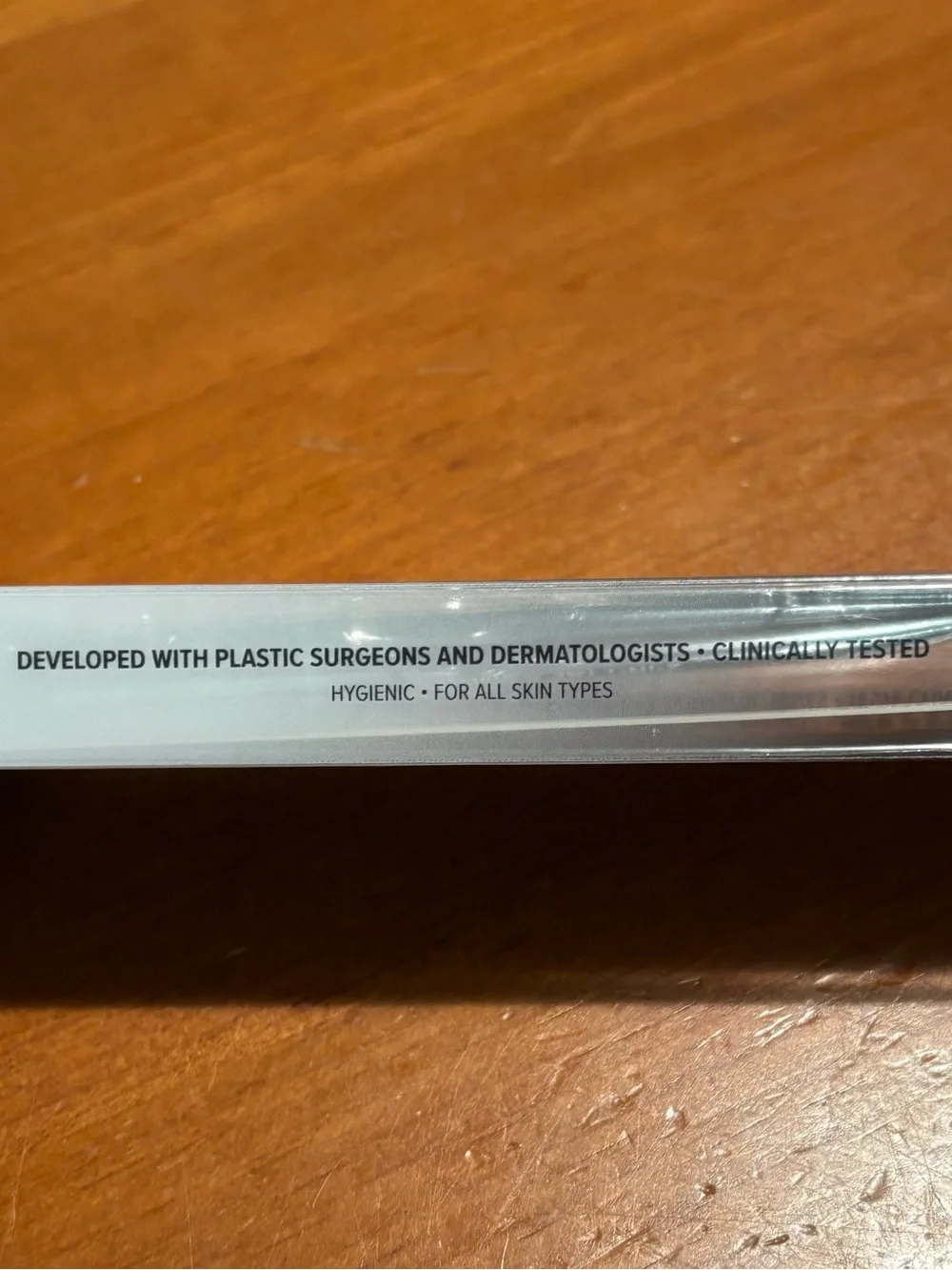 IT Cosmetics Heavenly Skin 2-in-1 Tap & Smooth Eye Cream Brush #706